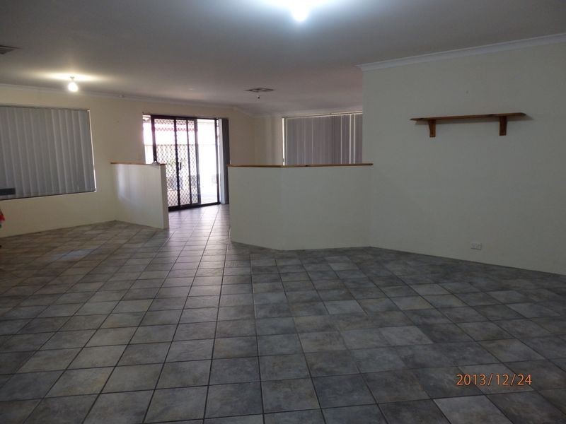 10 Ardmair Close, Seville Grove WA 6112