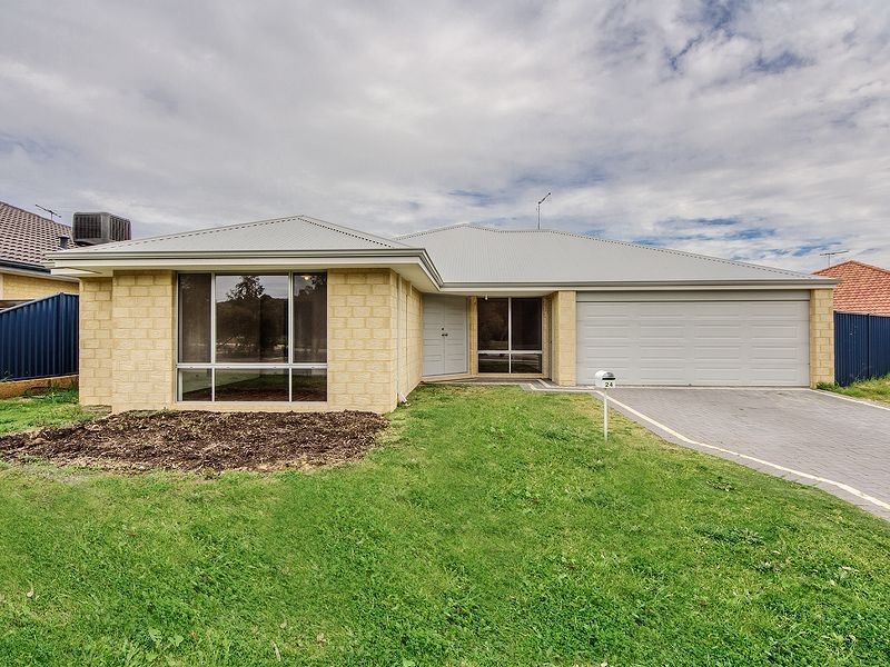 24 Madeira Turn, Darling Downs WA 6122
