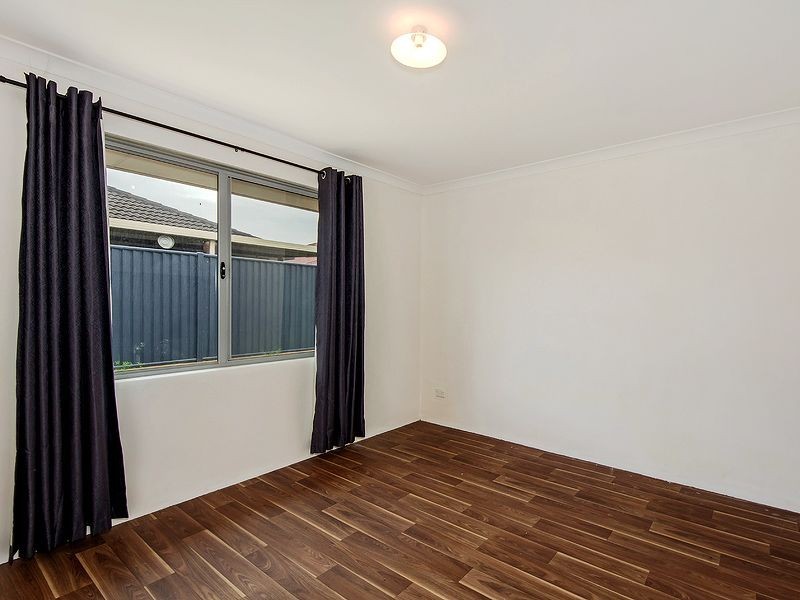 24 Madeira Turn, Darling Downs WA 6122