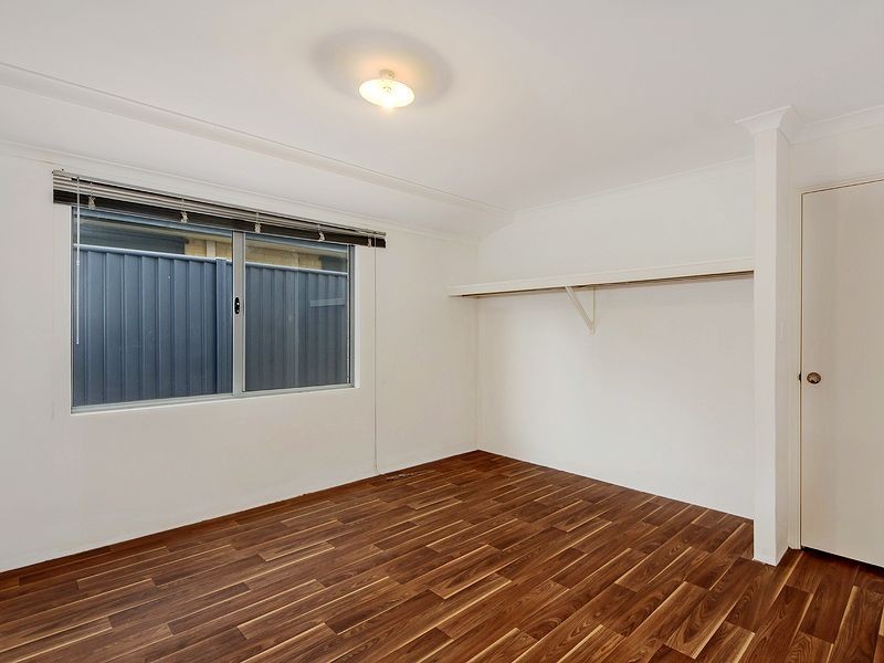 24 Madeira Turn, Darling Downs WA 6122
