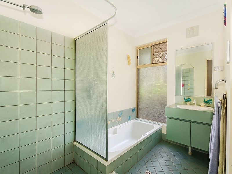 89 Amethyst Crescent, Mount Richon WA 6112