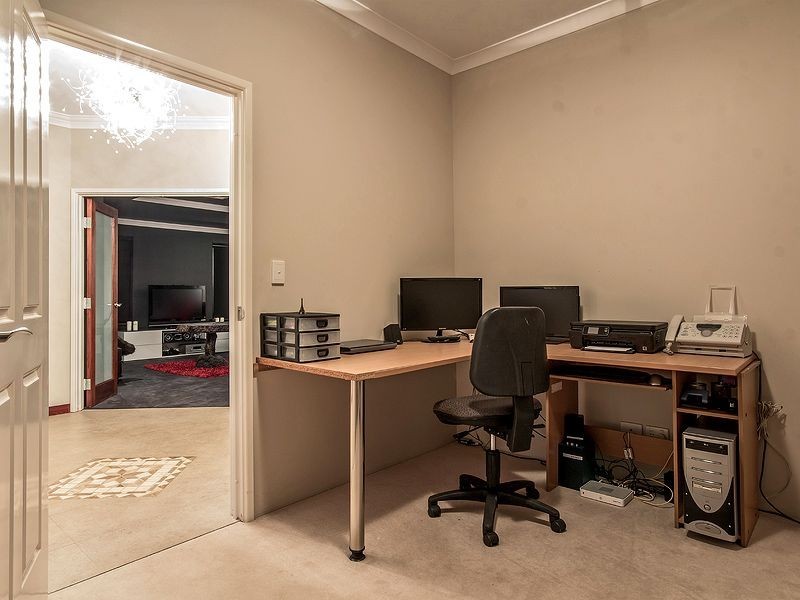 27 Aquanita Rise, Darling Downs WA 6122