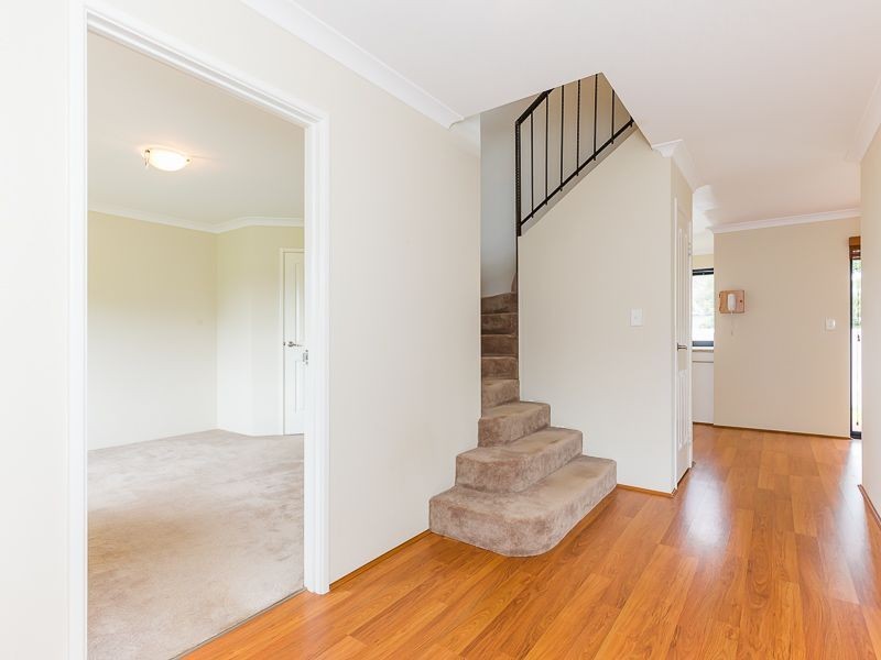 85 Lowanna Way, Armadale WA 6112