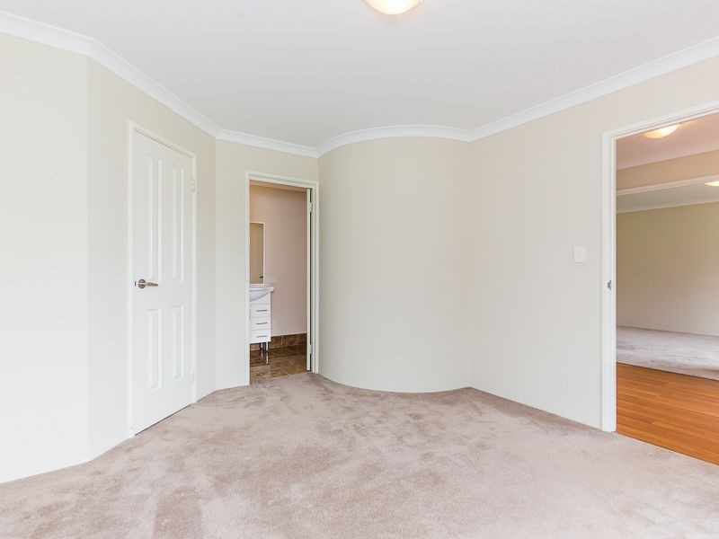 85 Lowanna Way, Armadale WA 6112