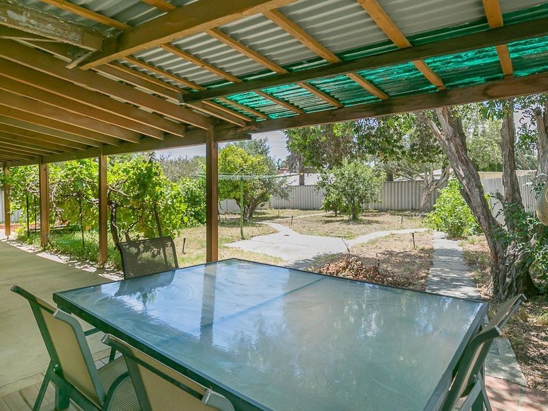 15 Masuli Way, Armadale WA 6112