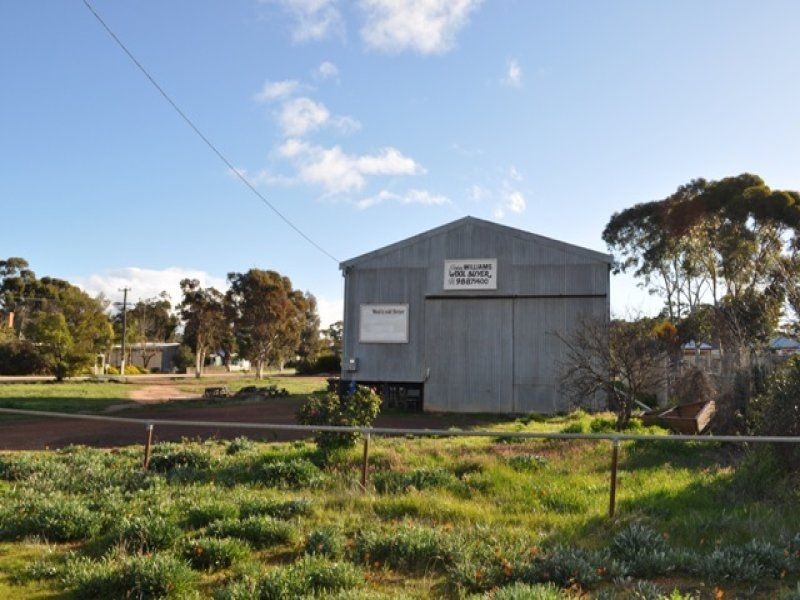 35 Queen Street, Pingelly WA 6308