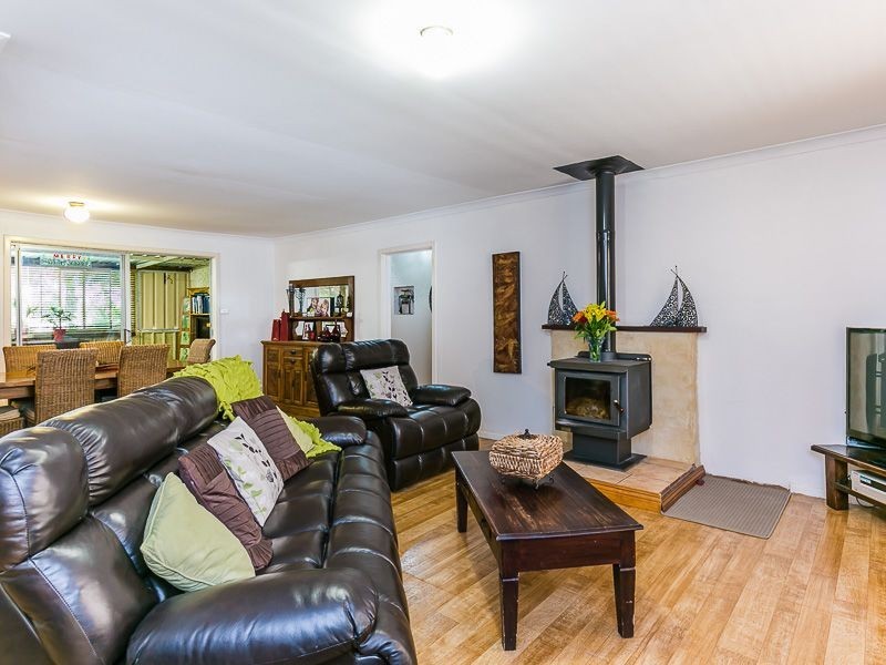 5 Wanliss Street, Jarrahdale WA 6124