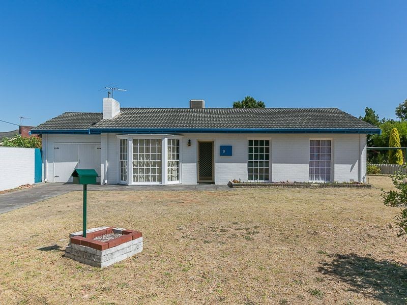 2 Tomah Road, Armadale WA 6112