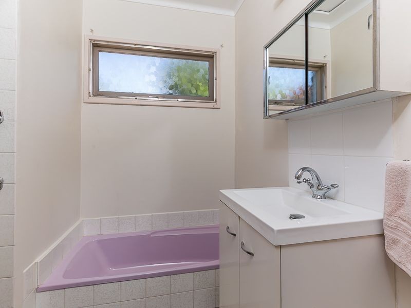 2 Tomah Road, Armadale WA 6112
