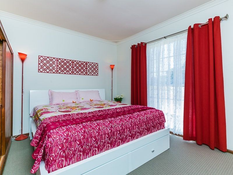 2 Tomah Road, Armadale WA 6112