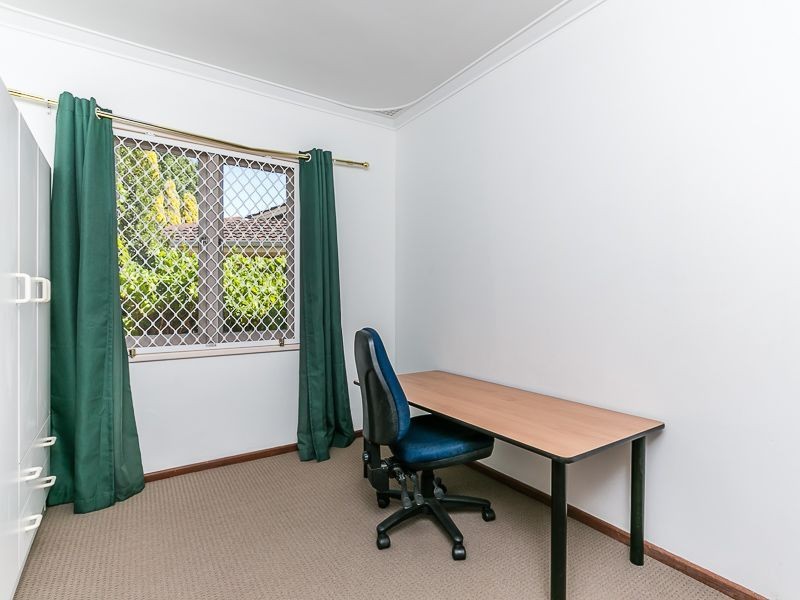 2 Tomah Road, Armadale WA 6112