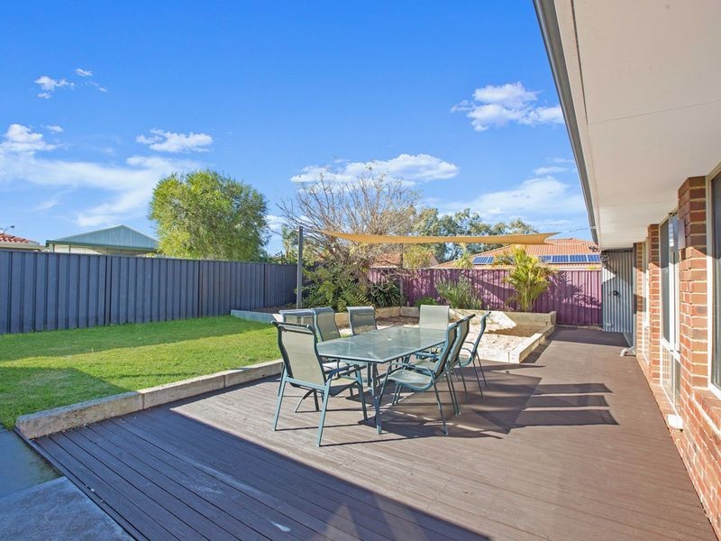69 Brenchley Drive, Atwell WA 6164
