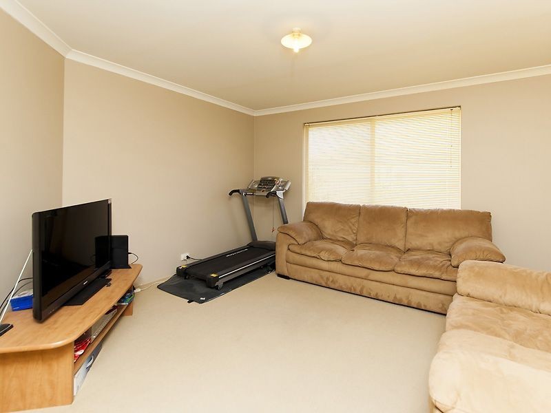 3 Rayner Place, Seville Grove WA 6112