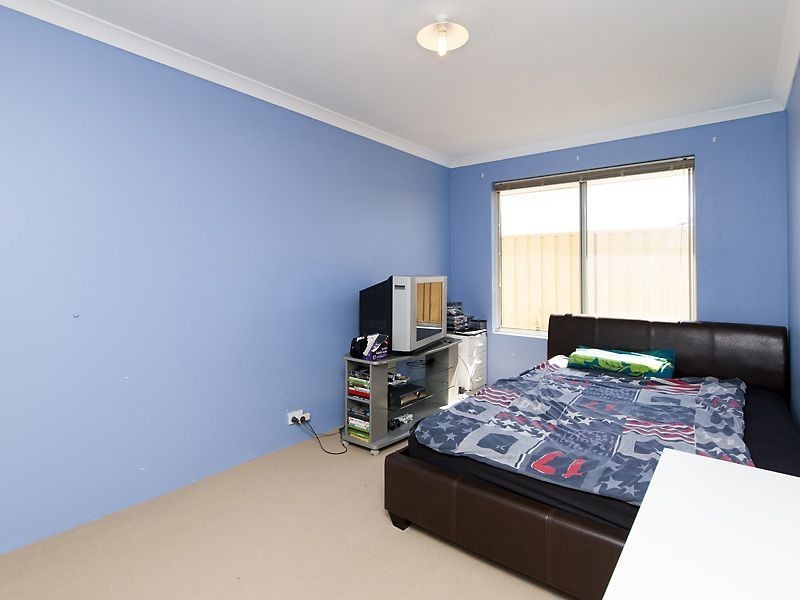 3 Rayner Place, Seville Grove WA 6112