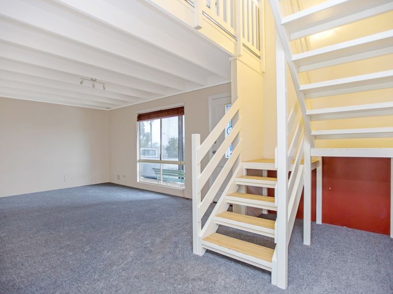 3200 Albany Highway, Mount Nasura WA 6112