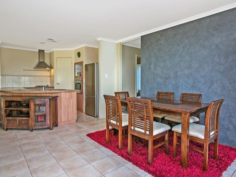 16 Milano Loop, Seville Grove WA 6112