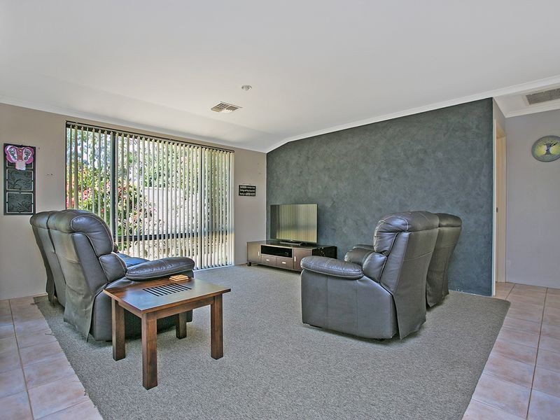16 Milano Loop, Seville Grove WA 6112