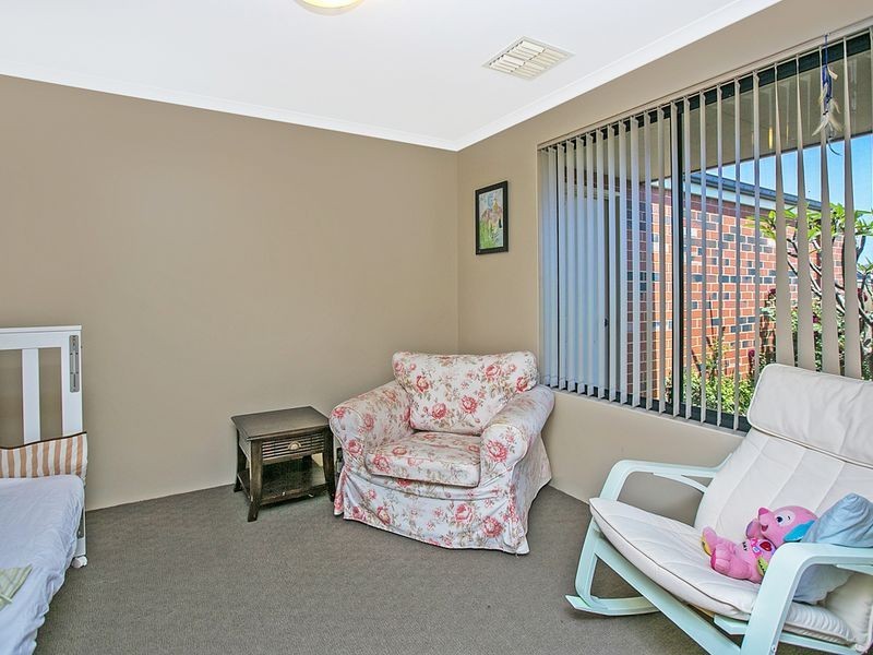 16 Milano Loop, Seville Grove WA 6112