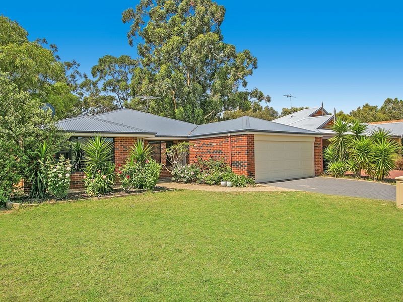 16 Milano Loop, Seville Grove WA 6112