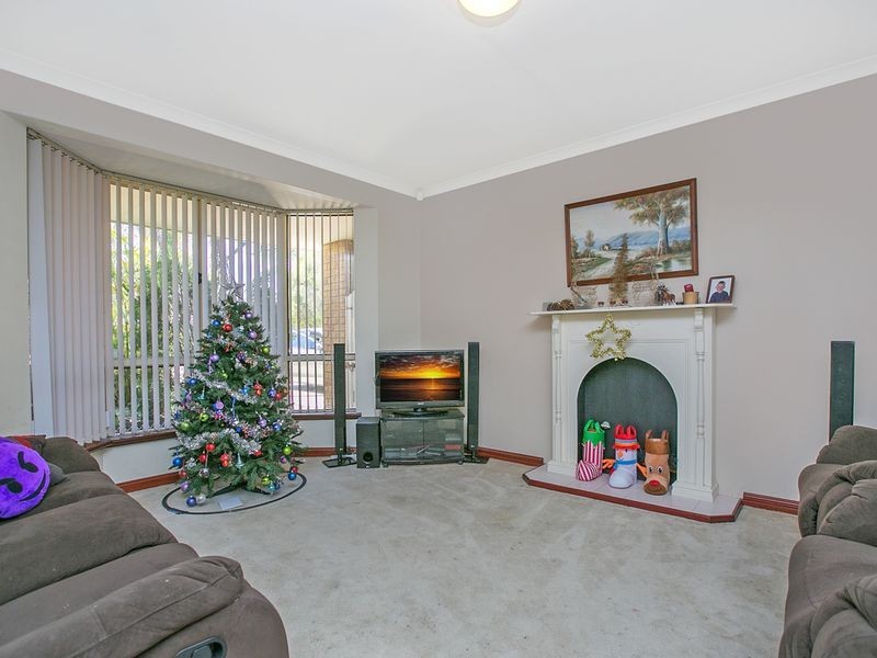 26 Carlhausen Close, Atwell WA 6164