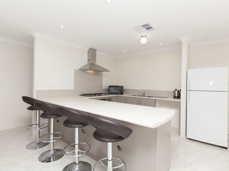 18 Daimpre Way, Byford WA 6122