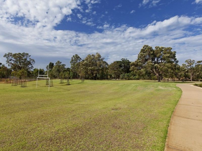 18 Daimpre Way, Byford WA 6122