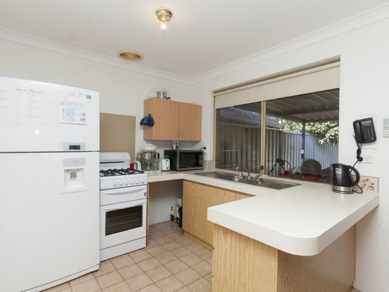 4b Mardi Court, Armadale WA 6112