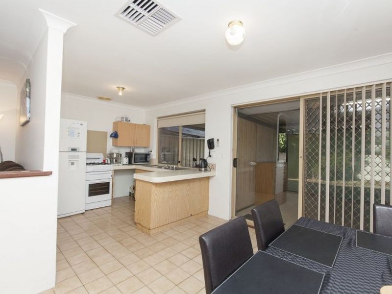 4b Mardi Court, Armadale WA 6112