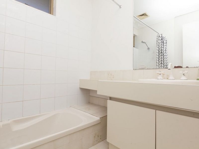 4b Mardi Court, Armadale WA 6112