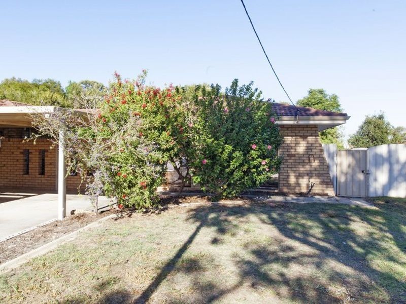 4b Mardi Court, Armadale WA 6112