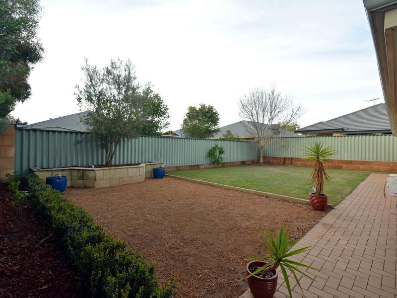 4 Yengo Mews, Aubin Grove WA 6164