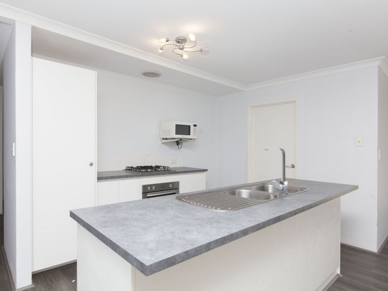 4 Lefroy Road, Mount Nasura WA 6112