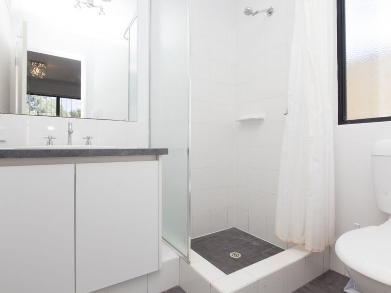 4 Lefroy Road, Mount Nasura WA 6112