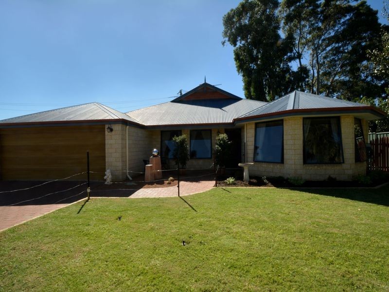 58 Feeney Gardens, High Wycombe WA 6057