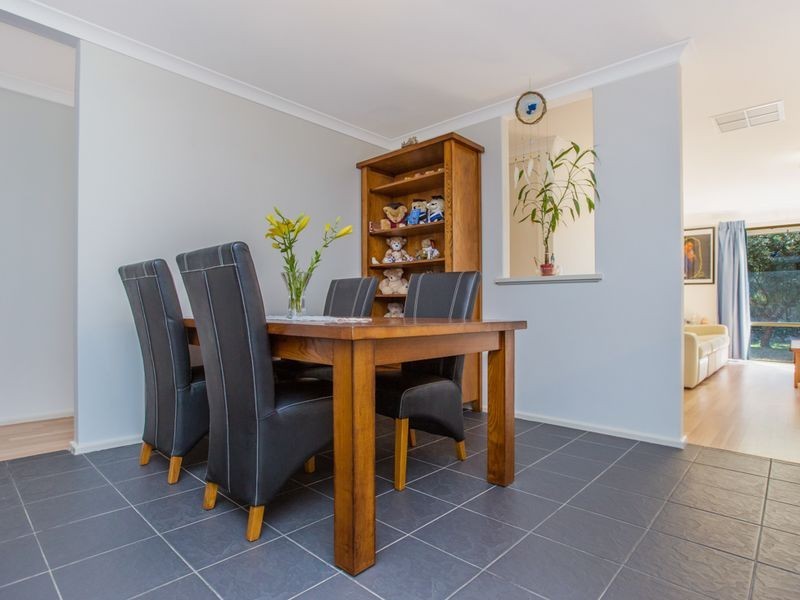 58 Chadwick Parade, Brookdale WA 6112