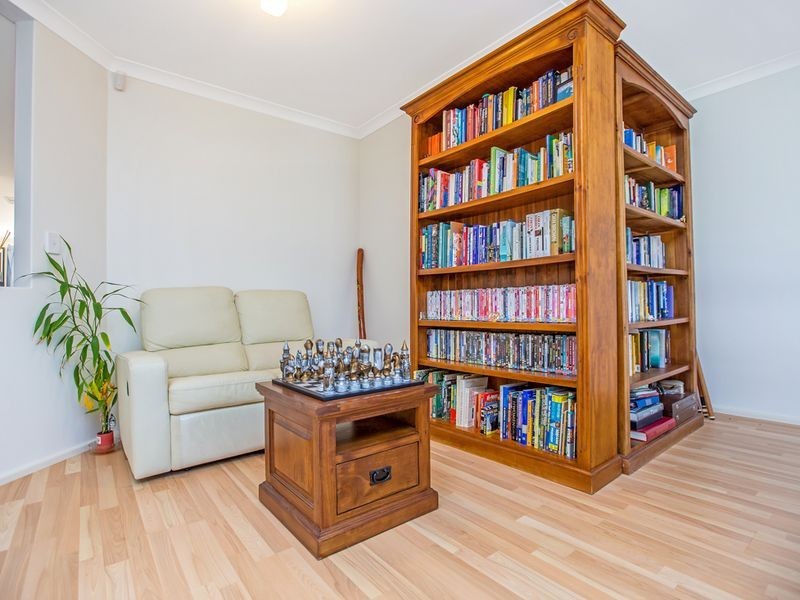 58 Chadwick Parade, Brookdale WA 6112