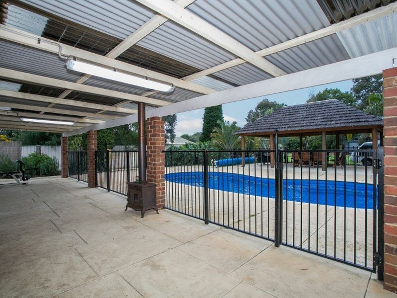 39 Alice Road, Byford WA 6122