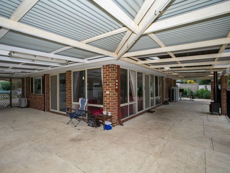 39 Alice Road, Byford WA 6122