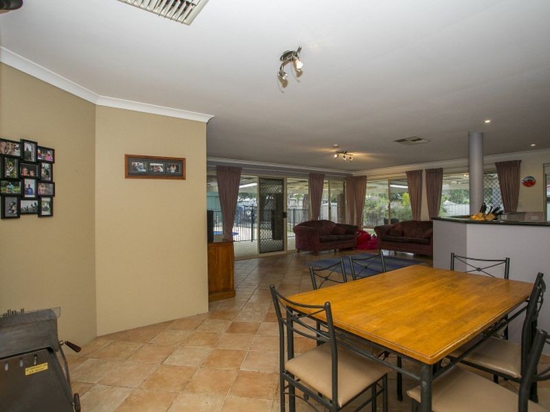 39 Alice Road, Byford WA 6122