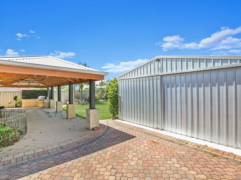 128 Dalrymple Drive, Leda WA 6170