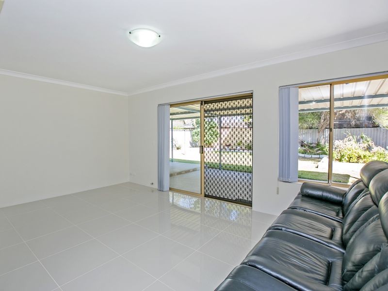 135 Braemore Street, Seville Grove WA 6112
