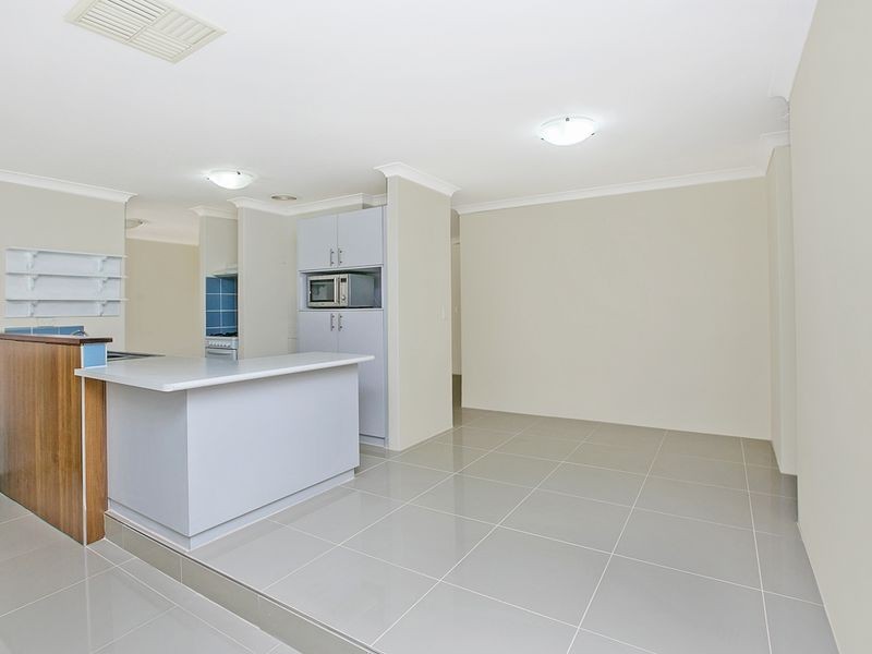 135 Braemore Street, Seville Grove WA 6112