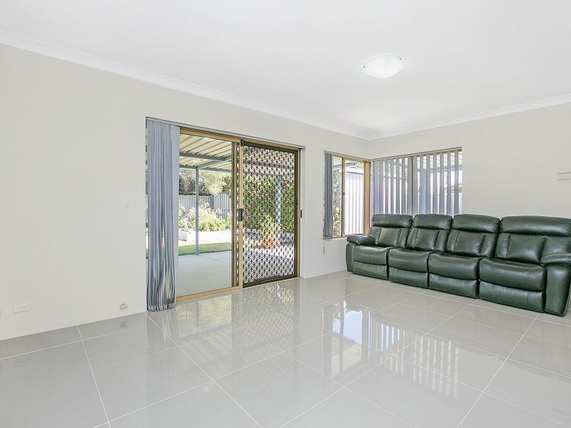 135 Braemore Street, Seville Grove WA 6112