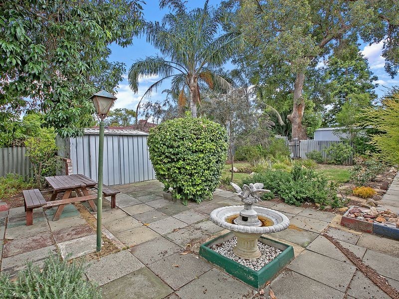 11 Natasha Way, Camillo WA 6111