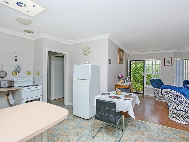 11 Natasha Way, Camillo WA 6111