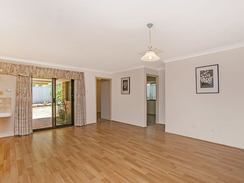 18 Westminster Court, Armadale WA 6112