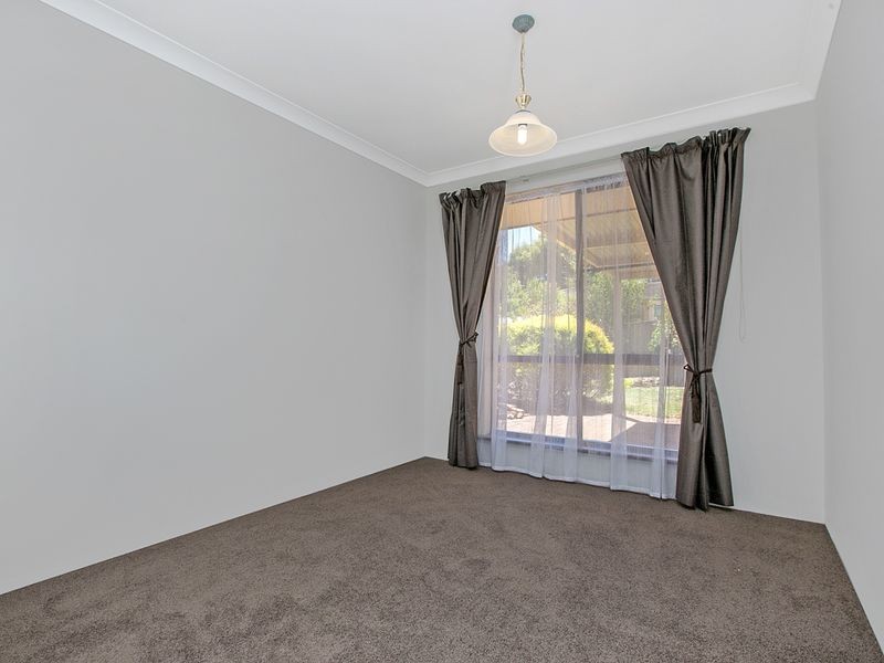 18 Westminster Court, Armadale WA 6112