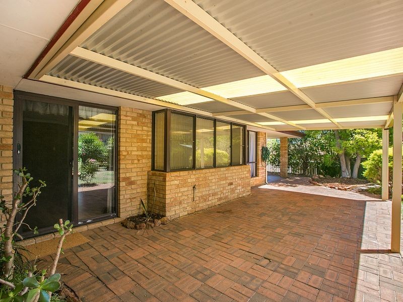 18 Westminster Court, Armadale WA 6112