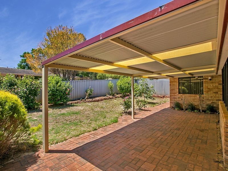 18 Westminster Court, Armadale WA 6112