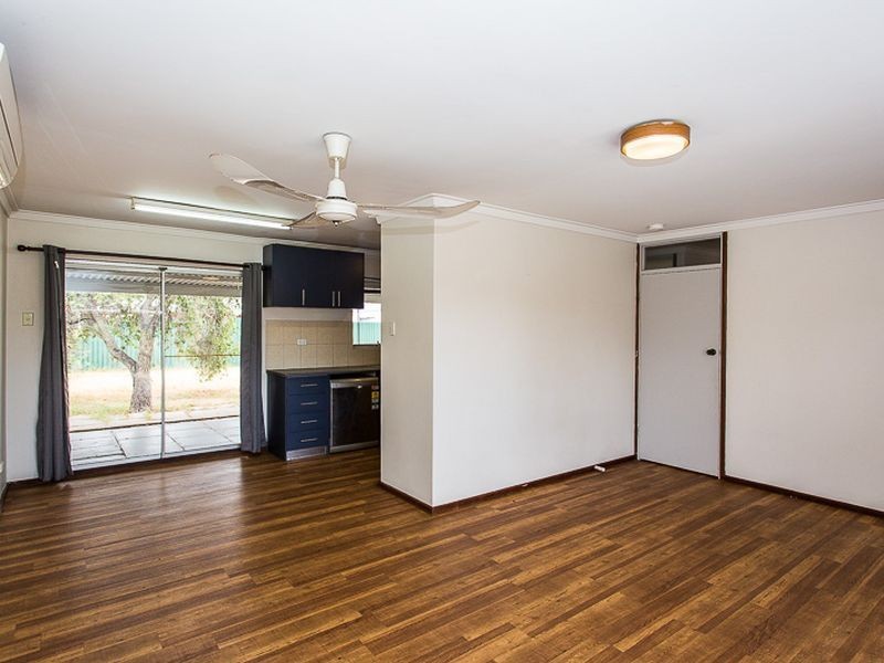 5 Kari Court, Camillo WA 6111